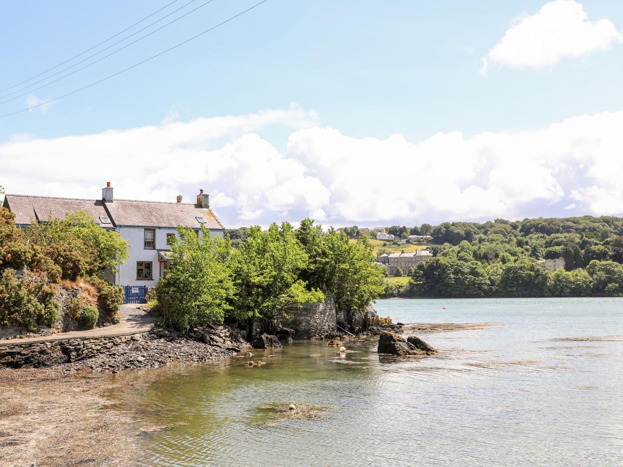 Ynys Faelog Cottage Менай-Бридж Экстерьер фото